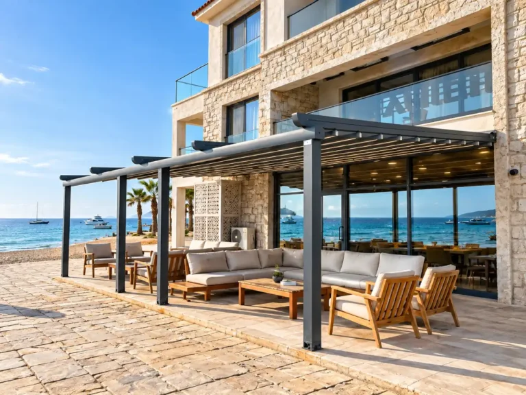 Deniz manzaralı teras pergola tente sistemi